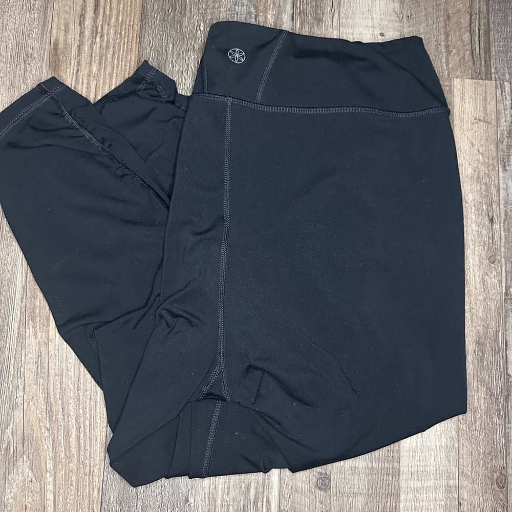 GAIAM Black Leggings